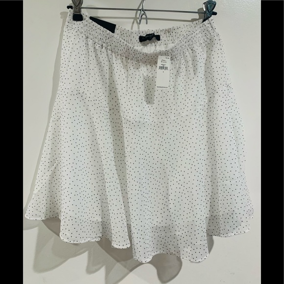 Banana Republic polka Dot Fit-and-Flare Skirt Smal - Picture 3 of 6